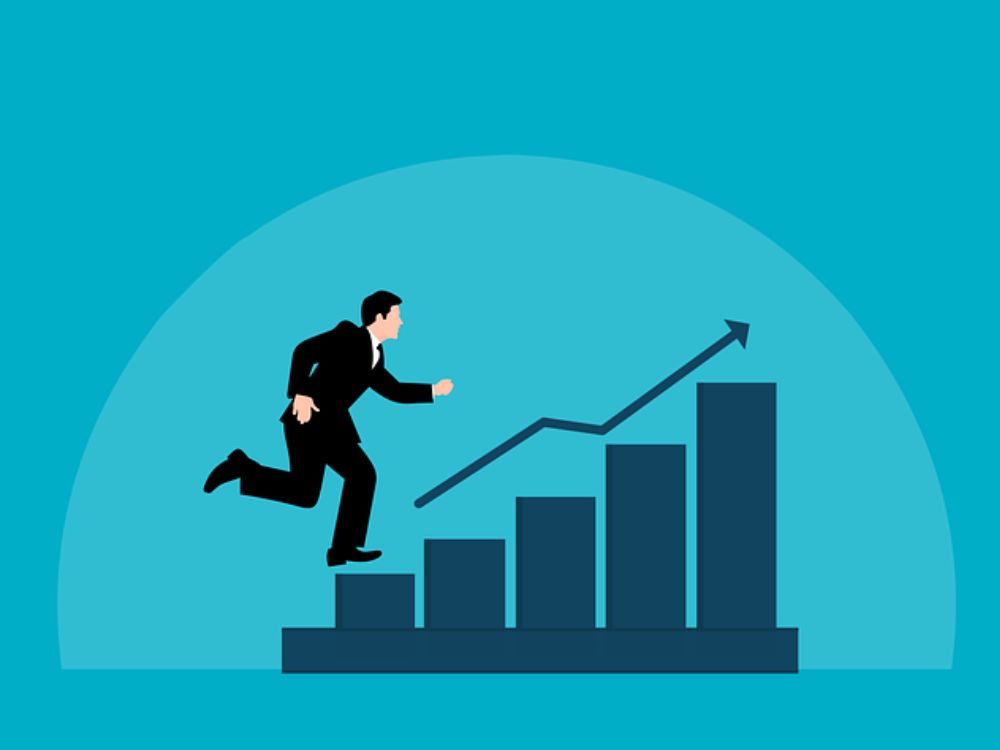 A jornada no mercado de investimentos pode começar a qualquer momento, e só você pode decidir se será individual ou com a ajuda de um profissional.